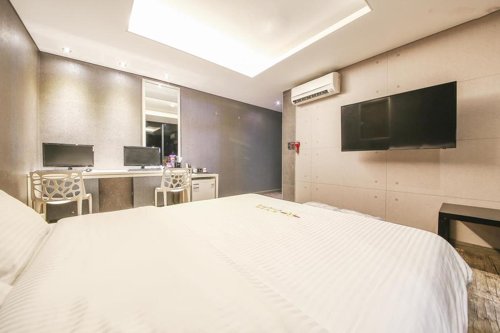 Richi Hotel Szuvon Kültér fotó