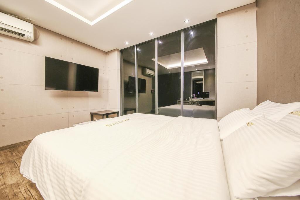 Richi Hotel Szuvon Kültér fotó