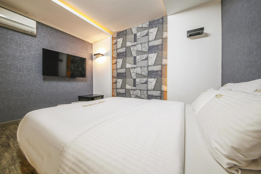 Richi Hotel Szuvon Kültér fotó