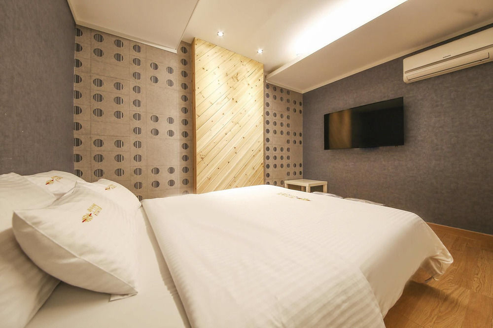 Richi Hotel Szuvon Kültér fotó